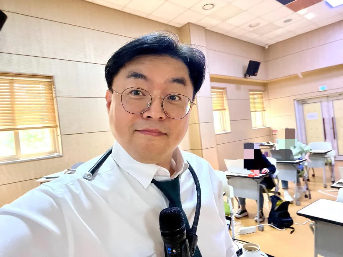 경기도 일자리재단 AI 툴을 활용한 홍보영상 만들기 교육 교육 현장 - 나눔경영컨설팅 김종혁