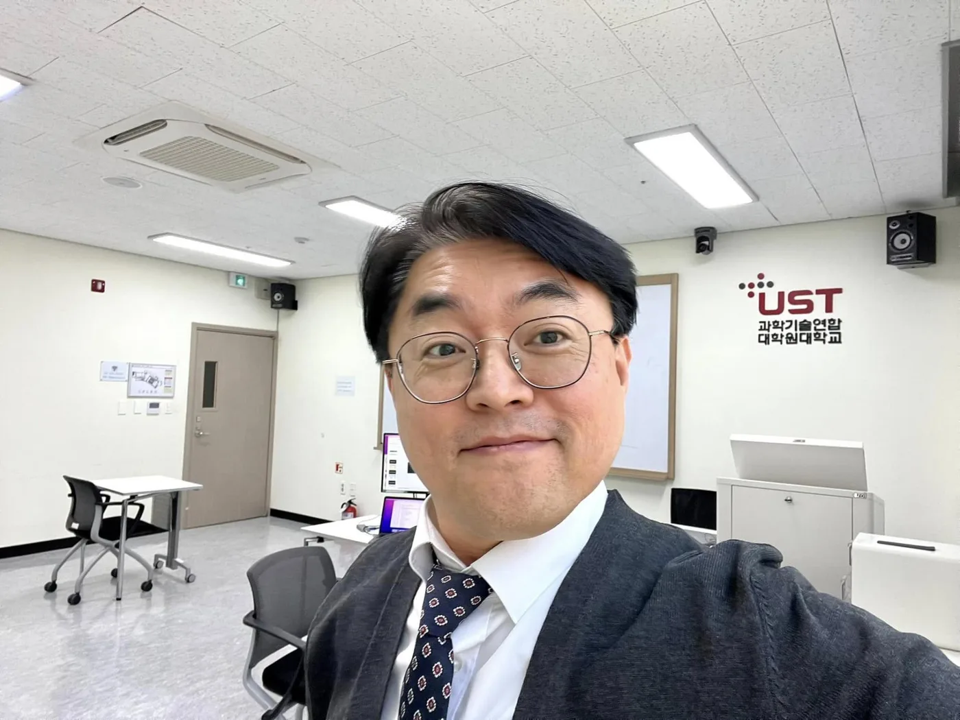 UST 디자인씽킹 워크샵 교육 현장 - 나눔경영컨설팅 김종혁