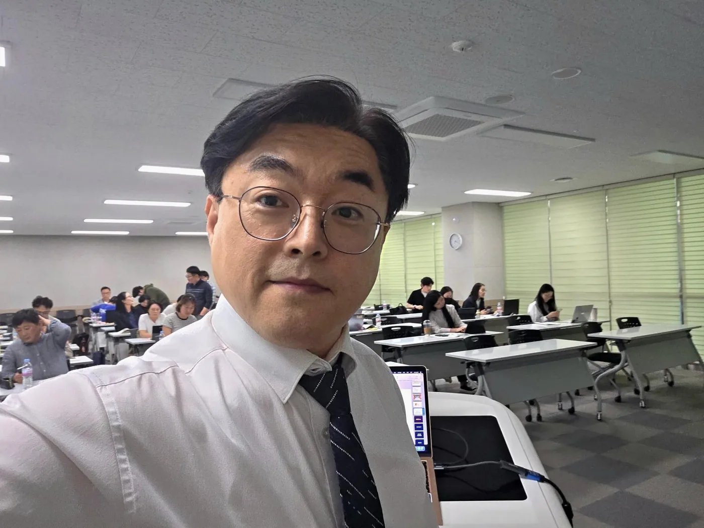 창업보육협회 디지털마케팅과 AI 교육 교육 현장 - 나눔경영컨설팅 김종혁