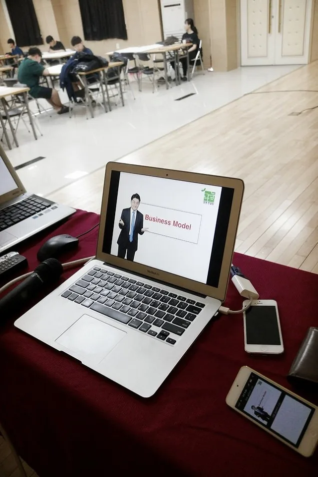 충남대 창업경진대회 참가학생들, 비즈니스 모델 컨설팅 진행