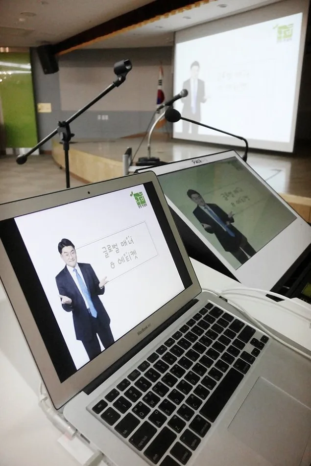 김종혁 강사, 국제행사 자원봉사자 캠프서 글로벌매너 특강