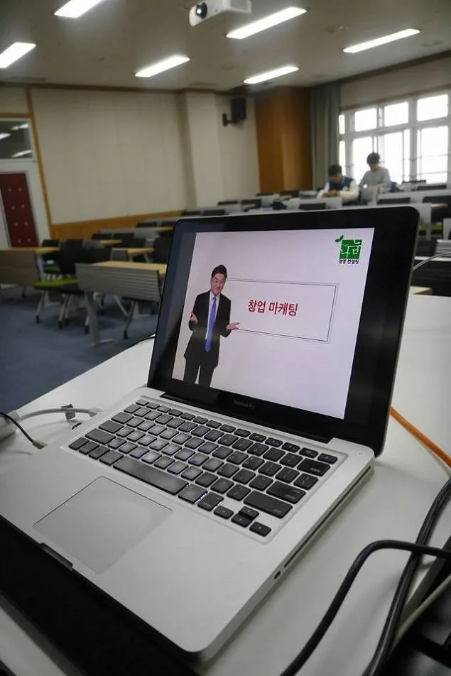 김종혁 강사, 충남대 약학대서 창업마케팅 특강