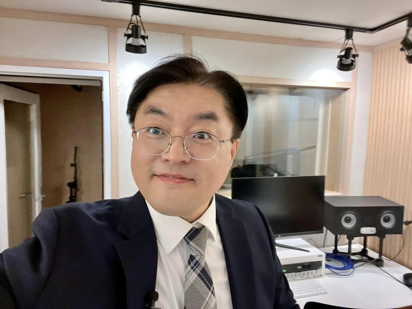 PUB 365, 김종혁 강사와 '거시환경 분석과 대응교육' 진행