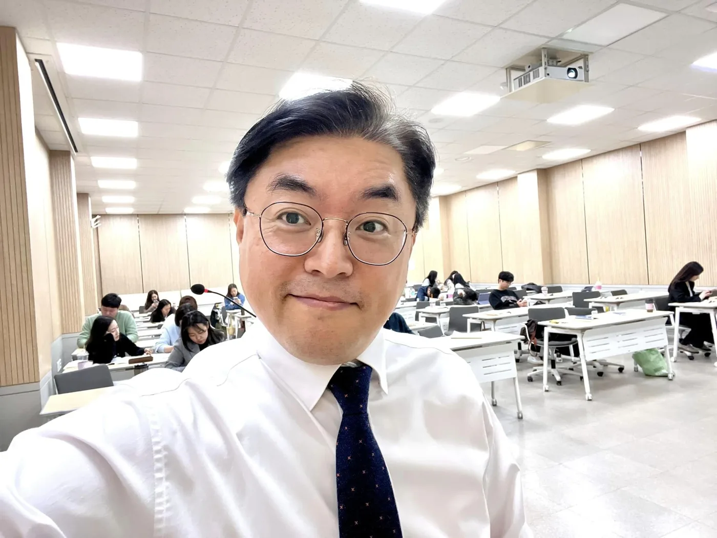 경남은행 행원 대상 AI툴 교육, 생산성 향상 방안 제시
