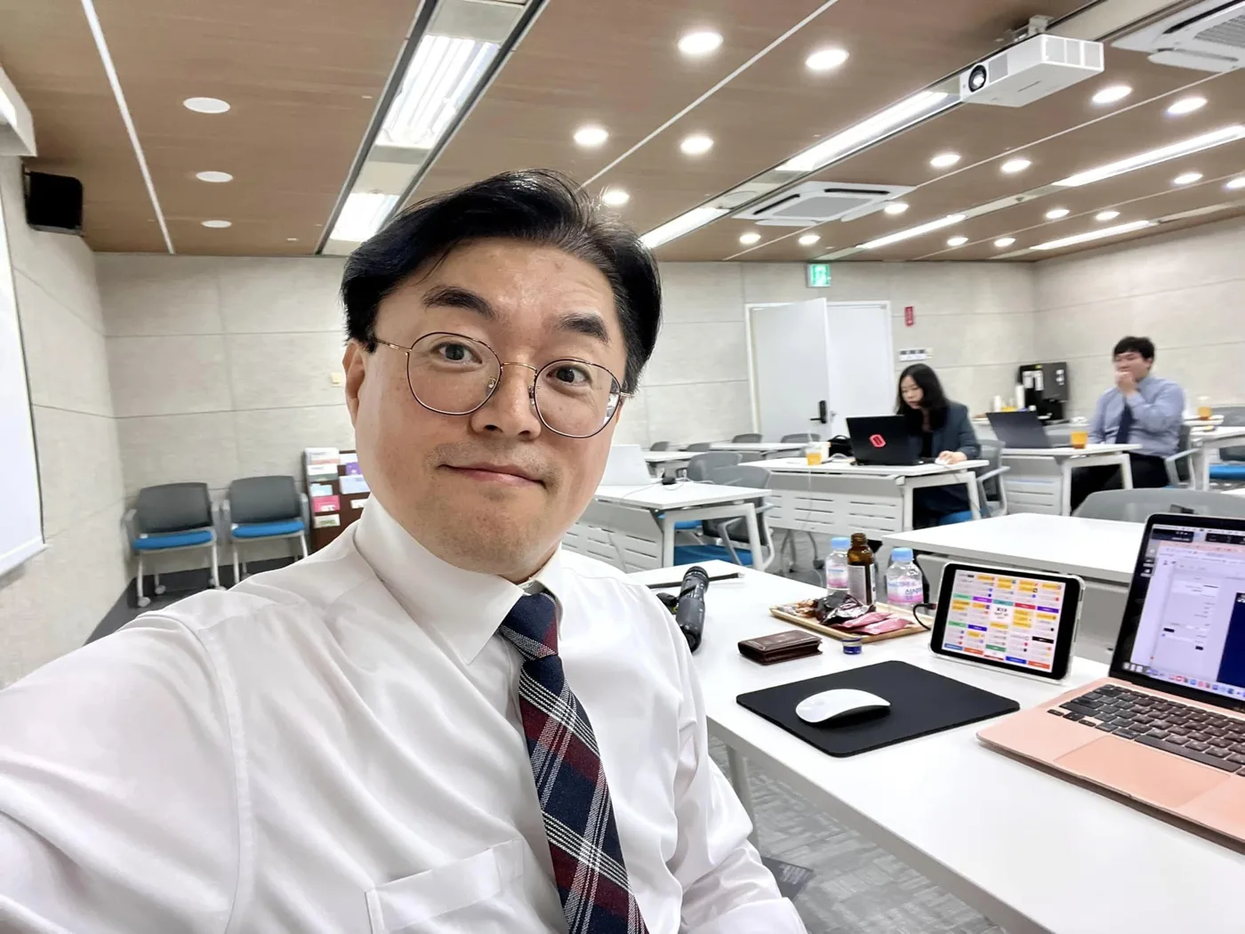 휴넥트, AI 생산성 도구 교육 실시