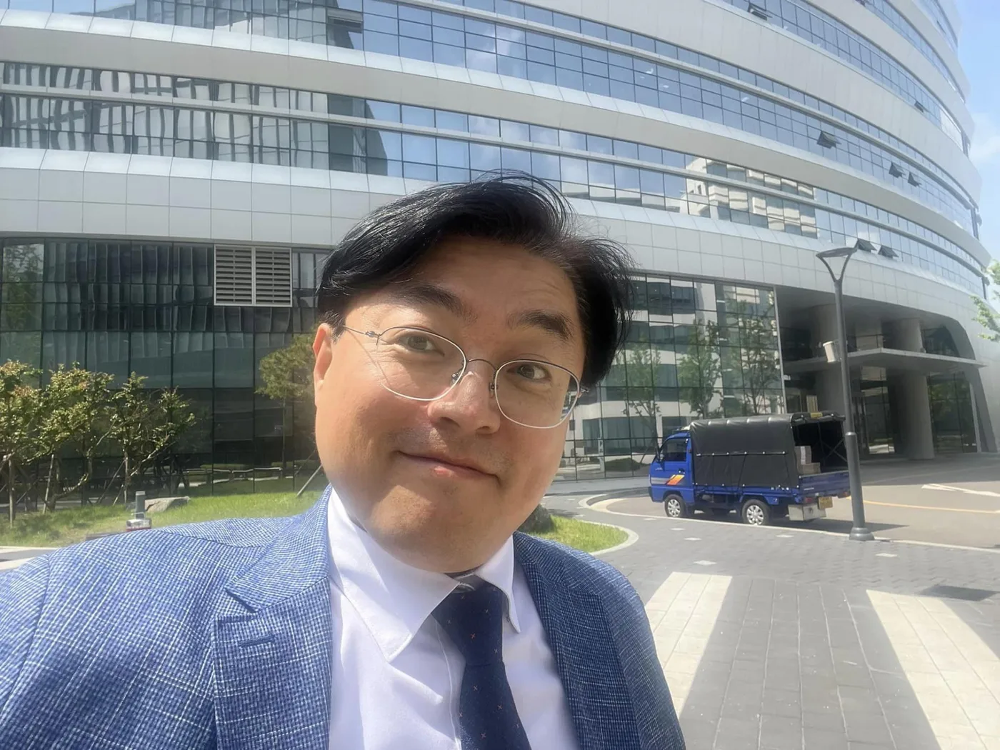 오스템임플란트, 김종혁 강사와 '주재원의 자세교육' 진행